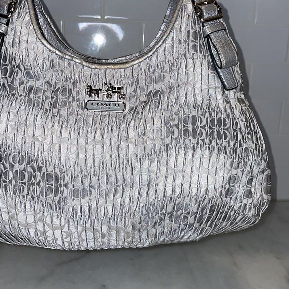 Coach Maggie Madison Signature Pleated Hobo Bag RARE - Picture 3 of 16